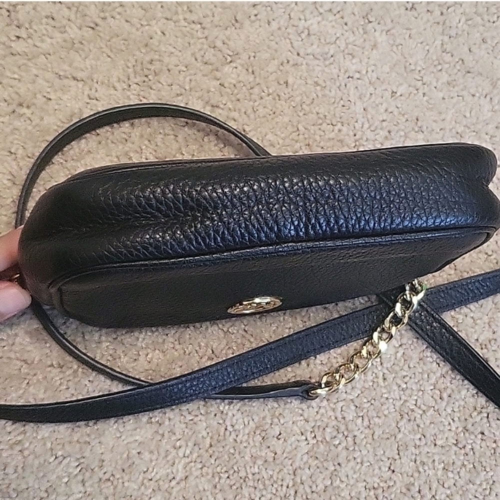 Michael Kors leather crossbody(0130) - Picture 3 of 5